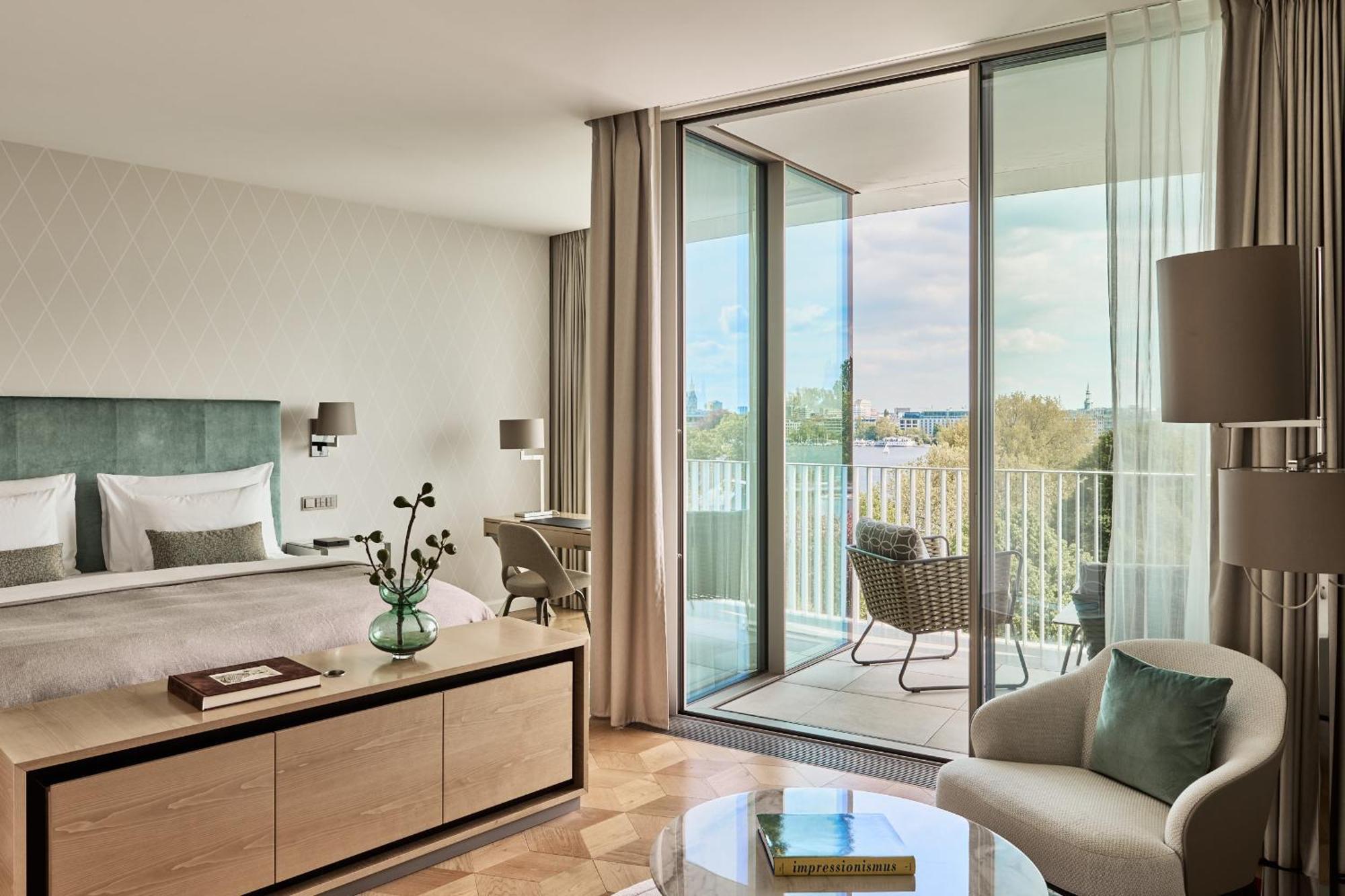 The Fontenay Αμβούργο Εξωτερικό φωτογραφία A bedroom at the hotel