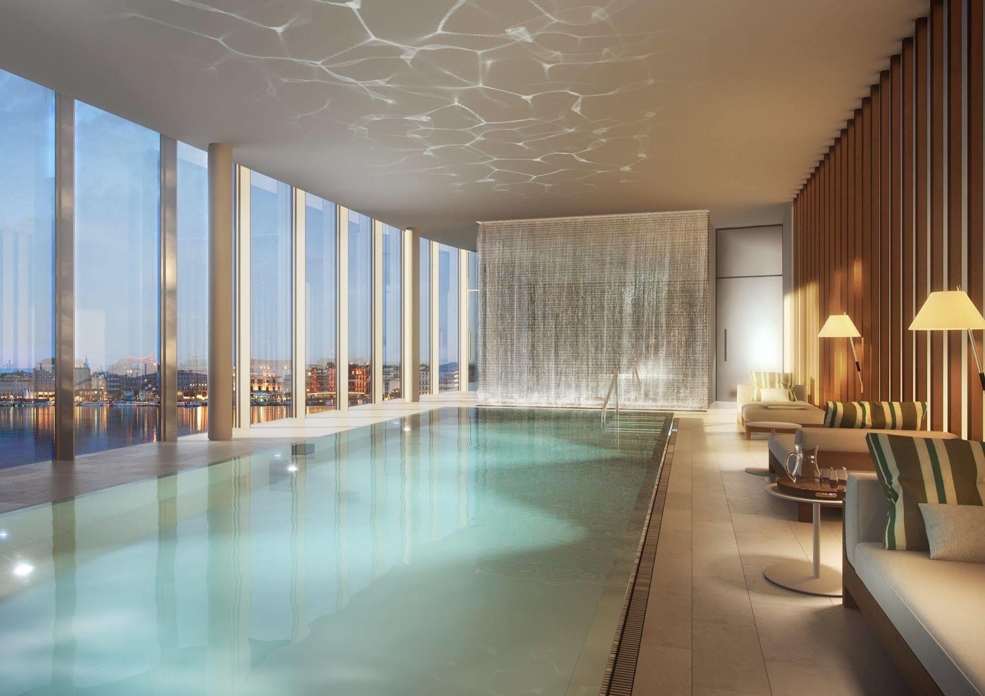 The Fontenay Αμβούργο Εξωτερικό φωτογραφία The Sky Pool